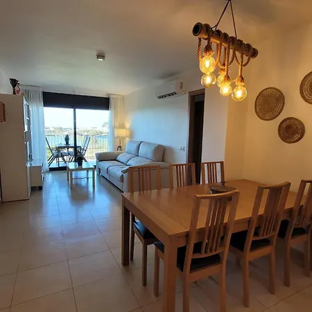 Panoramic Sunset Delta Apartment