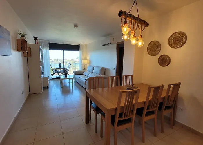 Panoramic Sunset Delta Apartment
