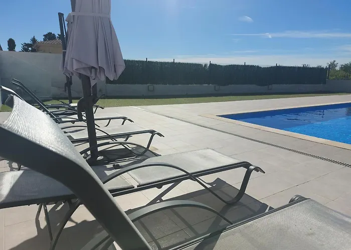 Panoramic Sunset Delta Apartment *